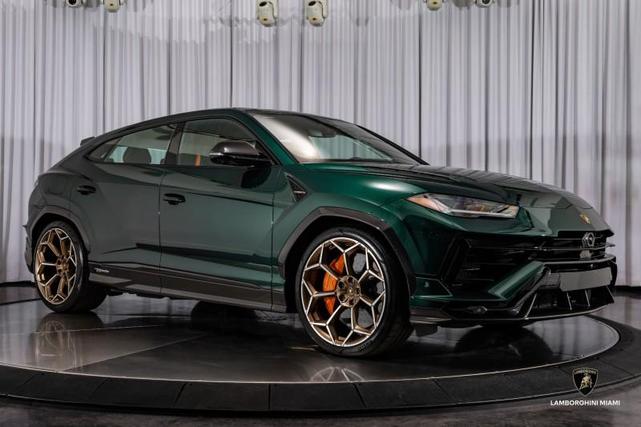 Photo of 2024 Verde Hydra Metallic Lamborghini Urus