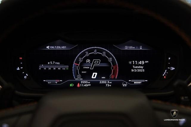 Photo of 2024 Verde Hydra Metallic Lamborghini Urus