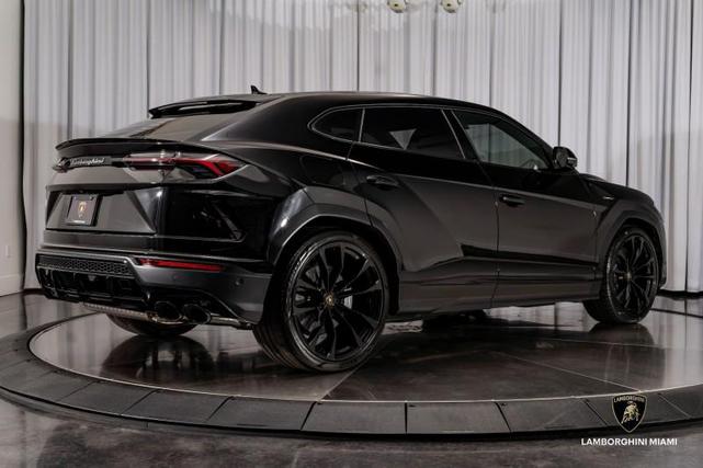 Photo of 2021 Nero Noctis Lamborghini Urus