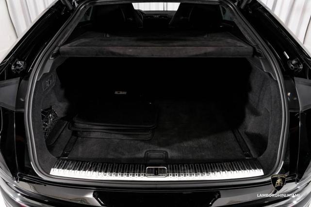 Photo of 2021 Nero Noctis Lamborghini Urus
