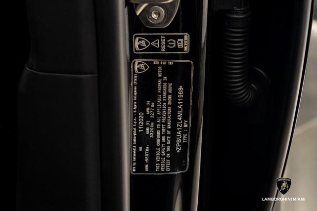 Photo of 2021 Nero Noctis Lamborghini Urus