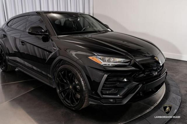 Photo of 2021 Nero Noctis Lamborghini Urus