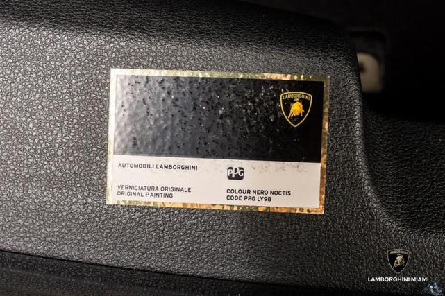 Photo of 2021 Nero Noctis Lamborghini Urus