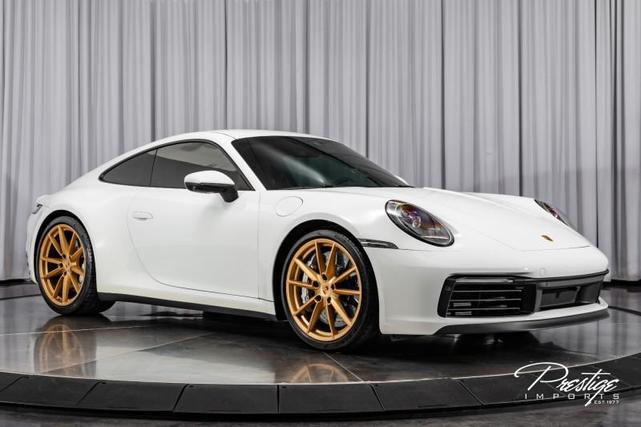 Photo of 2021 White Porsche 911