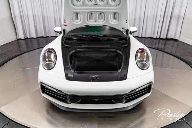 Photo of 2021 White Porsche 911