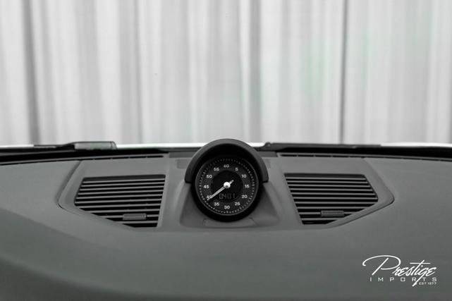 Photo of 2021 White Porsche 911