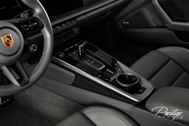 Photo of 2021 White Porsche 911