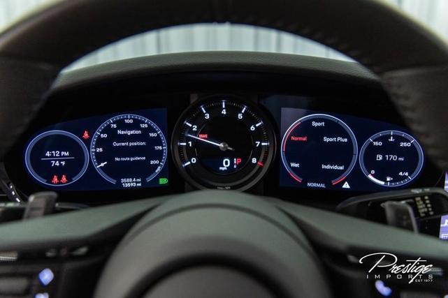 Photo of 2021 White Porsche 911