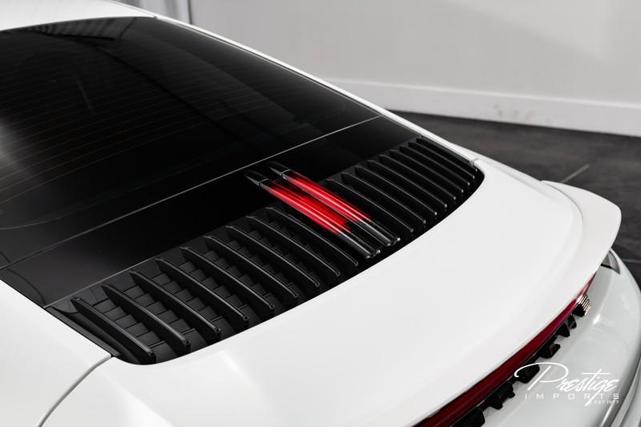 Photo of 2021 White Porsche 911