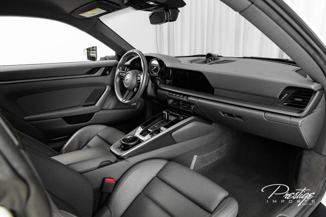 Photo of 2021 White Porsche 911