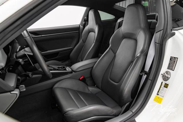 Photo of 2021 White Porsche 911