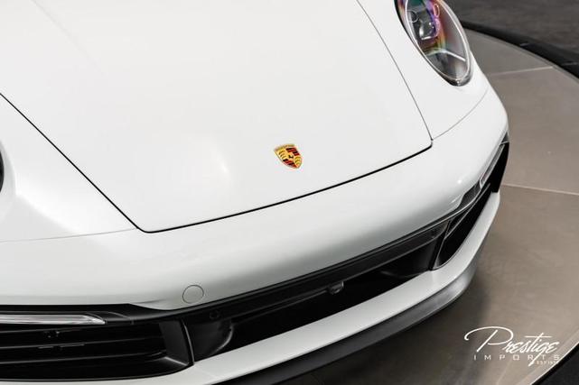 Photo of 2021 White Porsche 911
