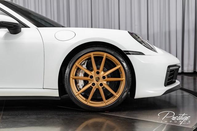 Photo of 2021 White Porsche 911