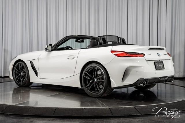 Photo of 2023 Alpine White BMW Z4