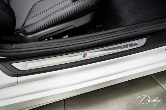 Photo of 2023 Alpine White BMW Z4
