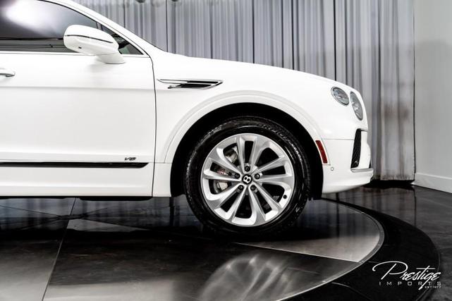 Photo of 2022 Special Magnolia Pearlescent Bentley Bentayga
