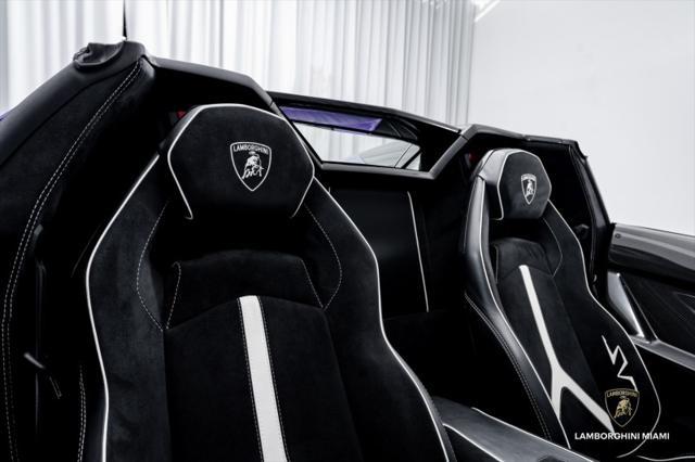 Photo of 2017 Viola Pasifae Lamborghini Aventador