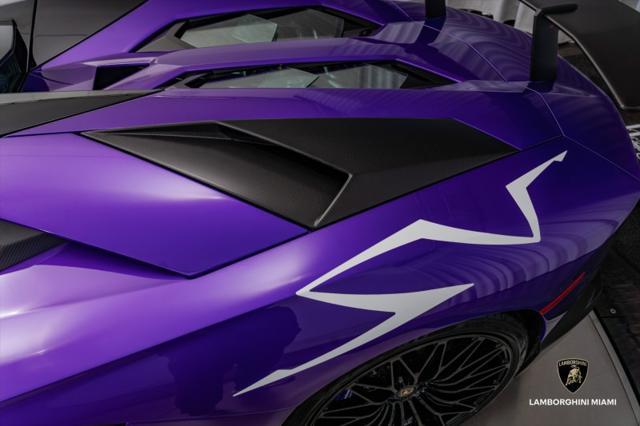 Photo of 2017 Viola Pasifae Lamborghini Aventador