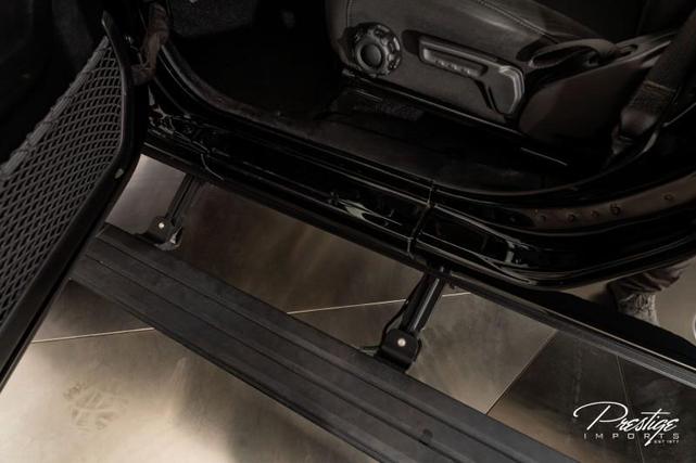 Photo of 2022 Black Clearcoat Jeep Gladiator