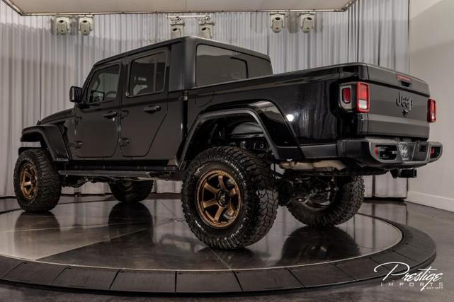 Photo of 2022 Black Clearcoat Jeep Gladiator