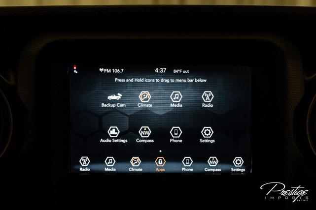 Photo of 2022 Black Clearcoat Jeep Gladiator