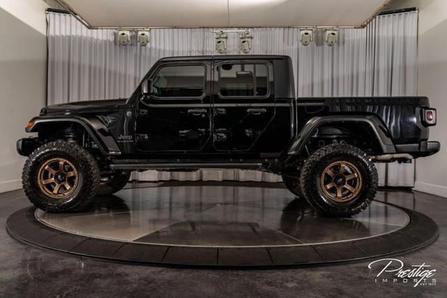Photo of 2022 Black Clearcoat Jeep Gladiator