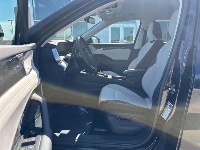 Photo of 2025 Deep Black Pearl Volkswagen Tiguan