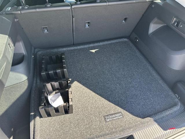 Photo of 2025 Pyrite Silver Metallic Volkswagen Tiguan