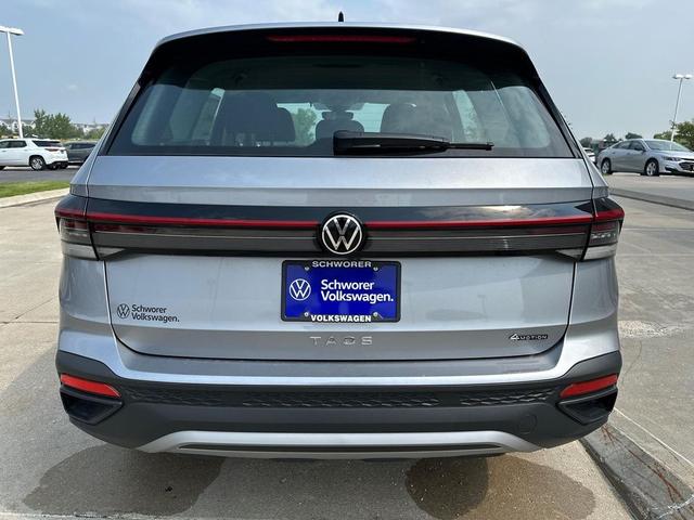 Photo of 2025 Pyrite Silver Metallic Volkswagen Taos