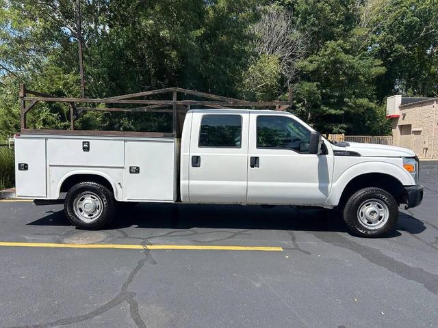 Photo of 2015 Oxford White Ford F-250