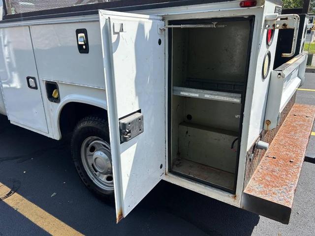 Photo of 2015 Oxford White Ford F-250