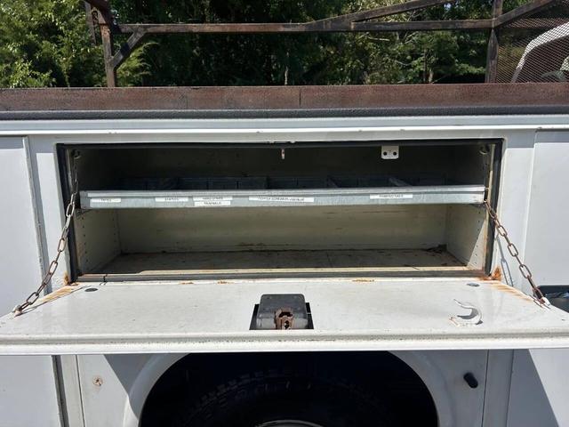 Photo of 2015 Oxford White Ford F-250