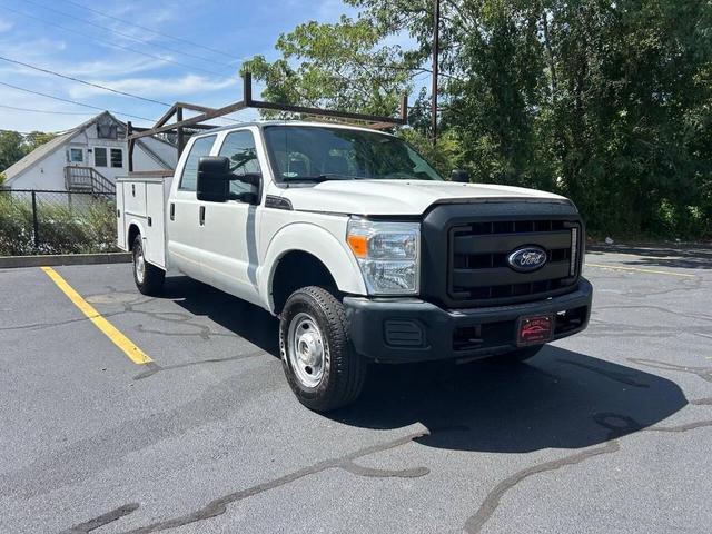 Photo of 2015 Oxford White Ford F-250