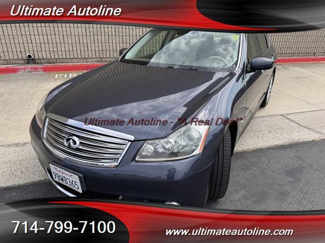 Photo of 2009 Platinum Graphite INFINITI M35