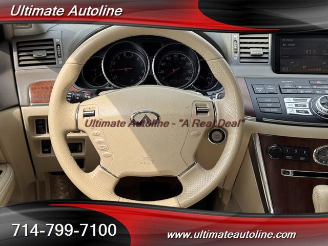Photo of 2009 Platinum Graphite INFINITI M35