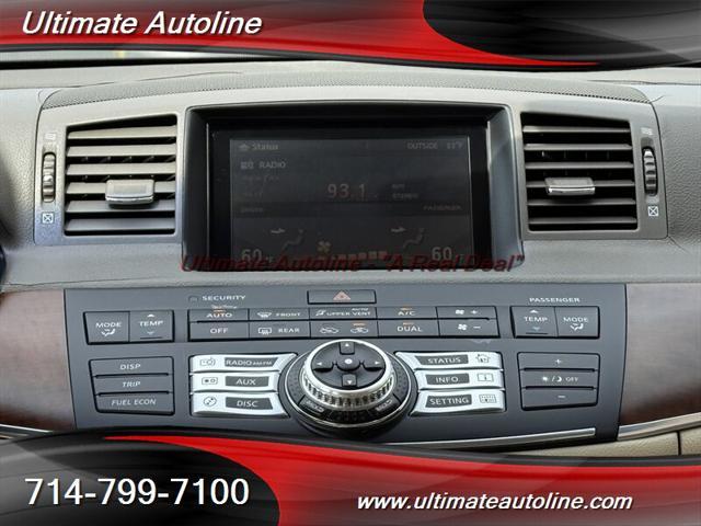 Photo of 2009 Platinum Graphite INFINITI M35