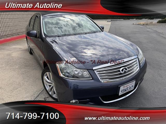 Photo of 2009 Platinum Graphite INFINITI M35