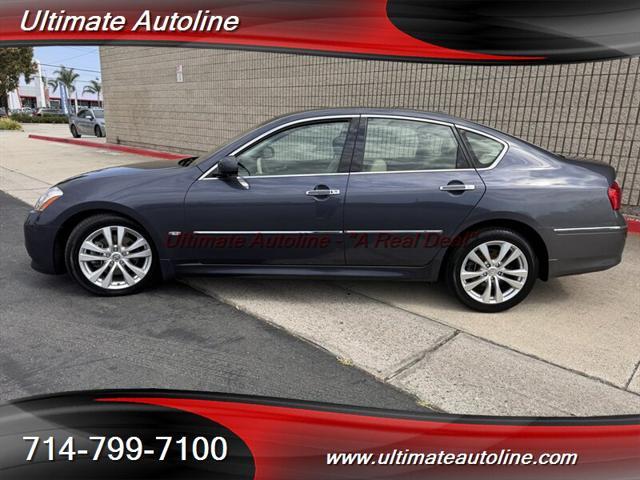 Photo of 2009 Platinum Graphite INFINITI M35