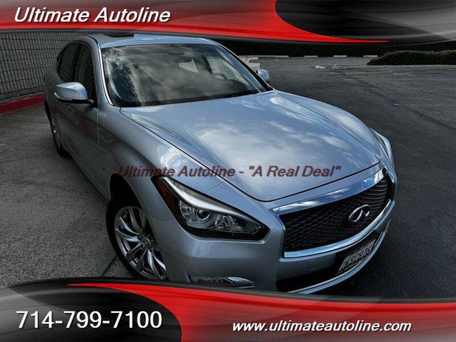 2017 Infiniti Q70