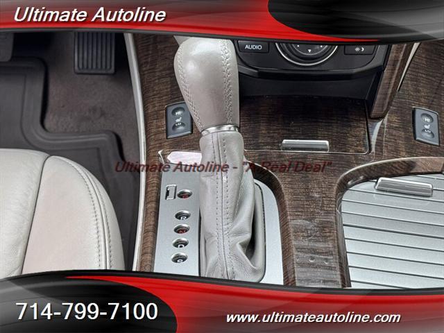 Photo of 2012 Crystal Black Pearl Acura MDX