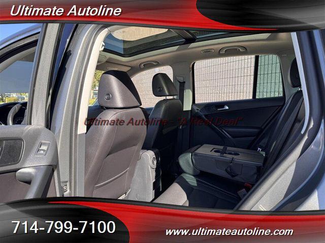Photo of 2016 Pepper Gray Metallic Volkswagen Tiguan