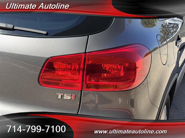 Photo of 2016 Pepper Gray Metallic Volkswagen Tiguan