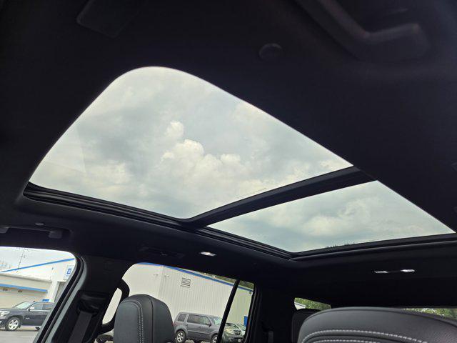 Photo of 2026 Sterling Gray Metallic Chevrolet Traverse