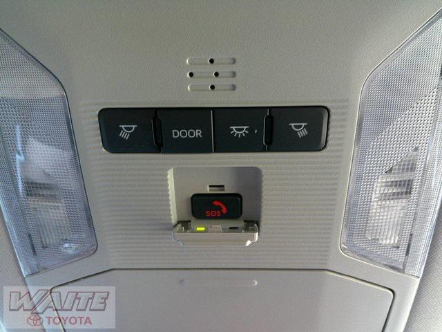 Photo of 2023 Pearl Toyota RAV4