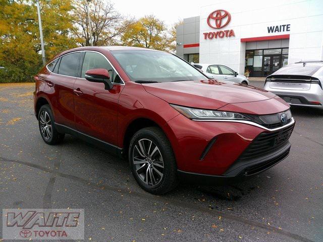 Photo of 2022 Ruby Flare Pearl Toyota Venza