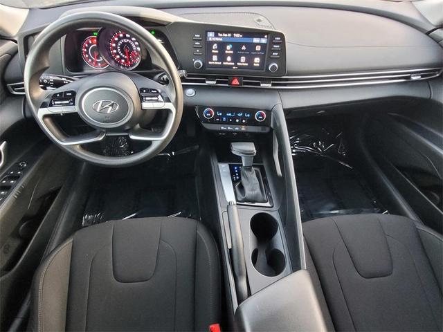 Photo of 2023 Phantom Black Hyundai ELANTRA