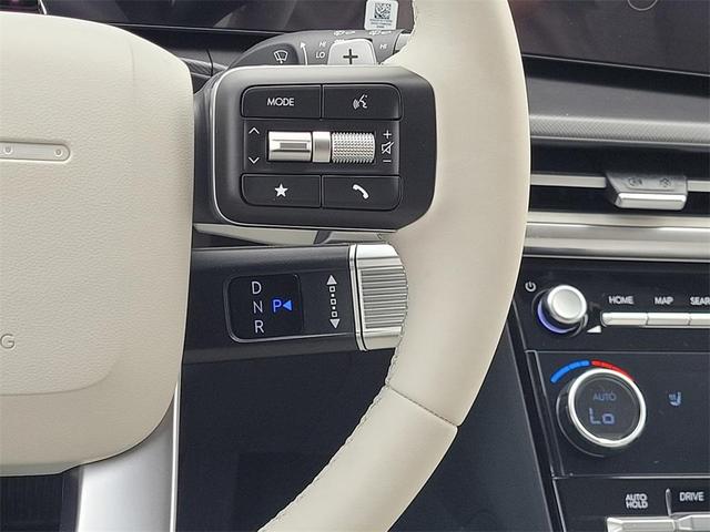Photo of 2025 Phantom Black Hyundai SANTA FE