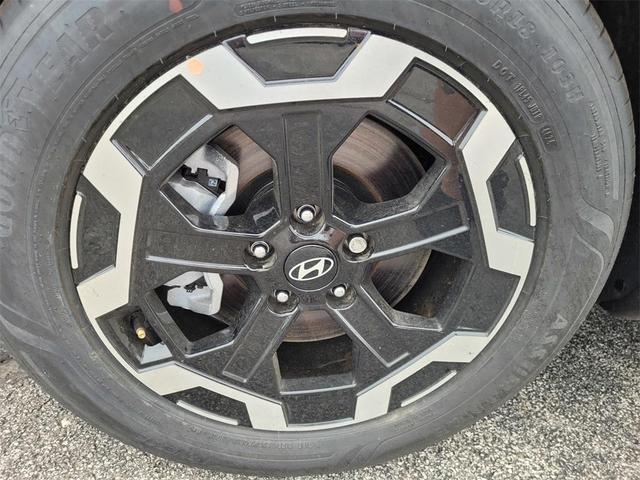 Photo of 2025 Phantom Black Hyundai SANTA FE