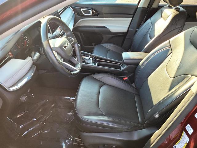 Photo of 2022 Velvet Red Pearlcoat Jeep Compass