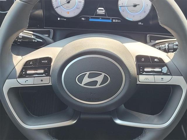 Photo of 2025 Gray Hyundai ELANTRA